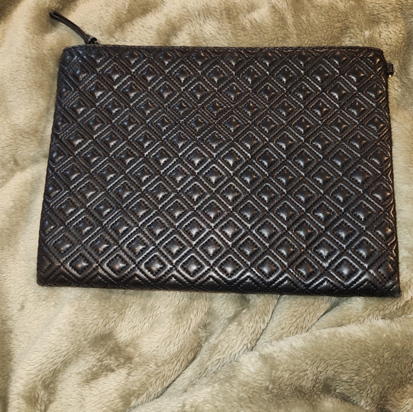 Tory Burch Handbags - Authentic tory burch clutch